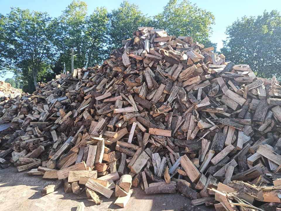 vente bûche bois cheminée poêle à bois 31 Occitanie